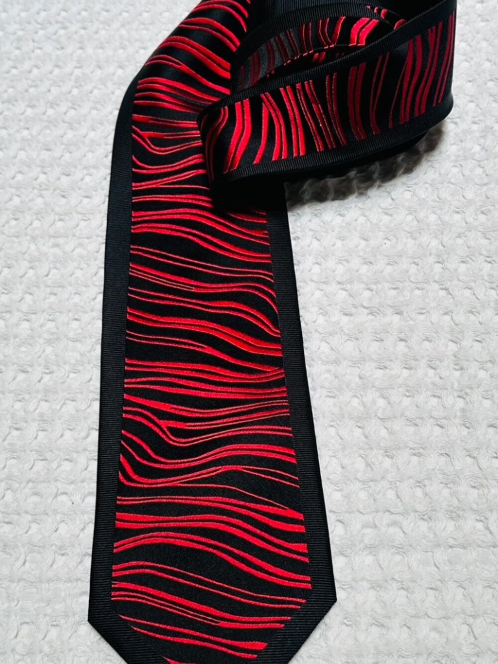 Vintage Venturi Uomo Dressy Silk Tie